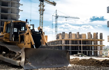 שיפוץ היחסים: עובדי שיפוצים מסרי לנקה נקלטו בענף הבנייה בישראל