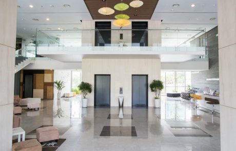 חברה לניהול נכסים מניבים